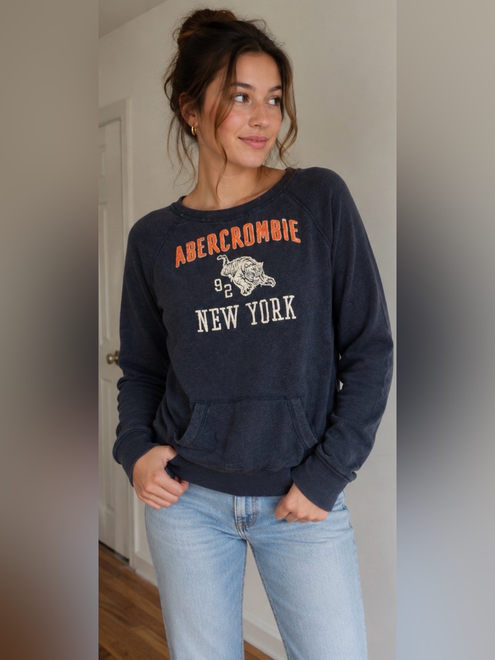 Abercrombie New York Tiger Graphic Sweatshirt Navy Blue Size L
